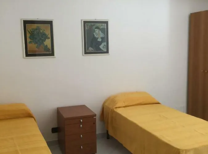 Webus Apartments